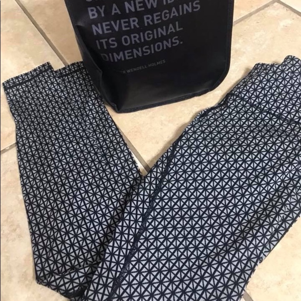 Lululemon yoga pants